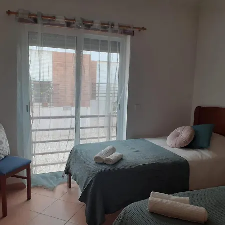 Captivating 2-Bed Apartment In Cabanas De Tavira شقة *